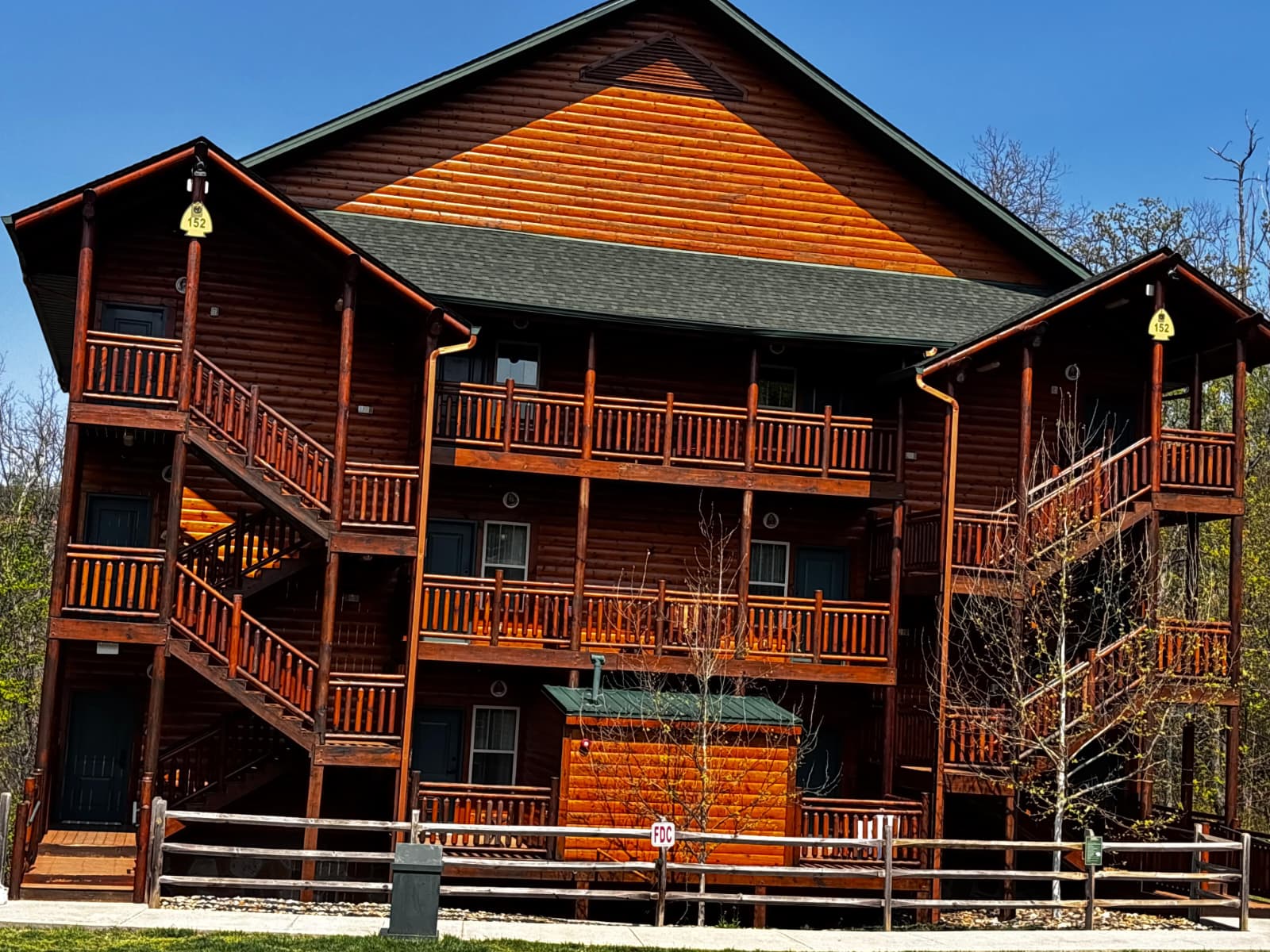 Cabin Exterior Refinish